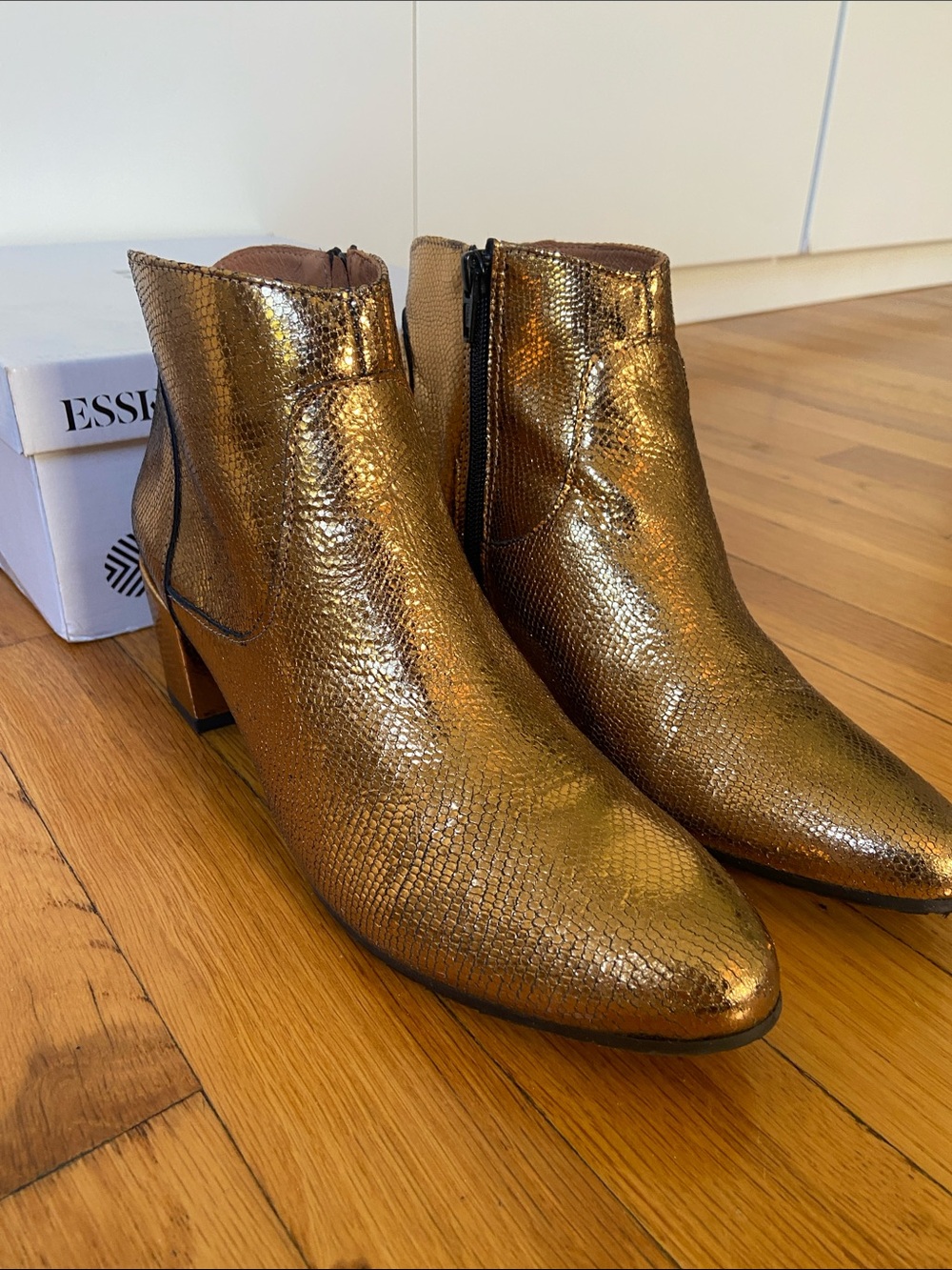 Esska Boot | Size 39 8.5 | Bronze